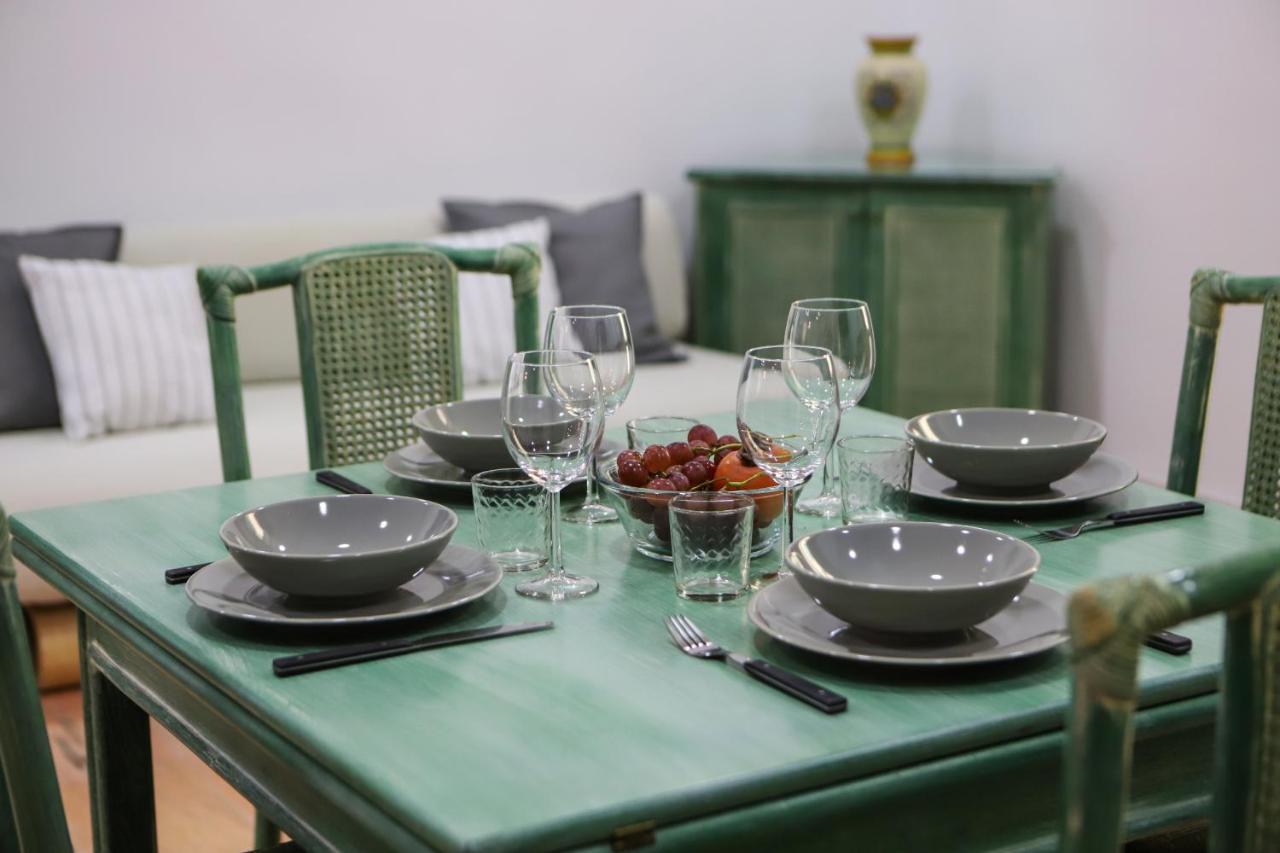 Modern Apartment At Piazza Del Gesu' By Wonderful Italy เนเปิลส์ ภายนอก รูปภาพ